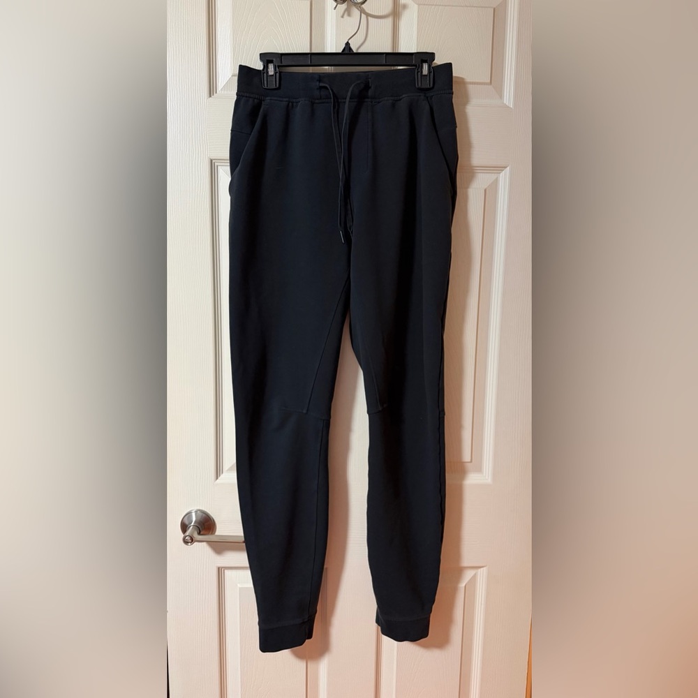 Like new Men’s lululemon jogger sweatpants